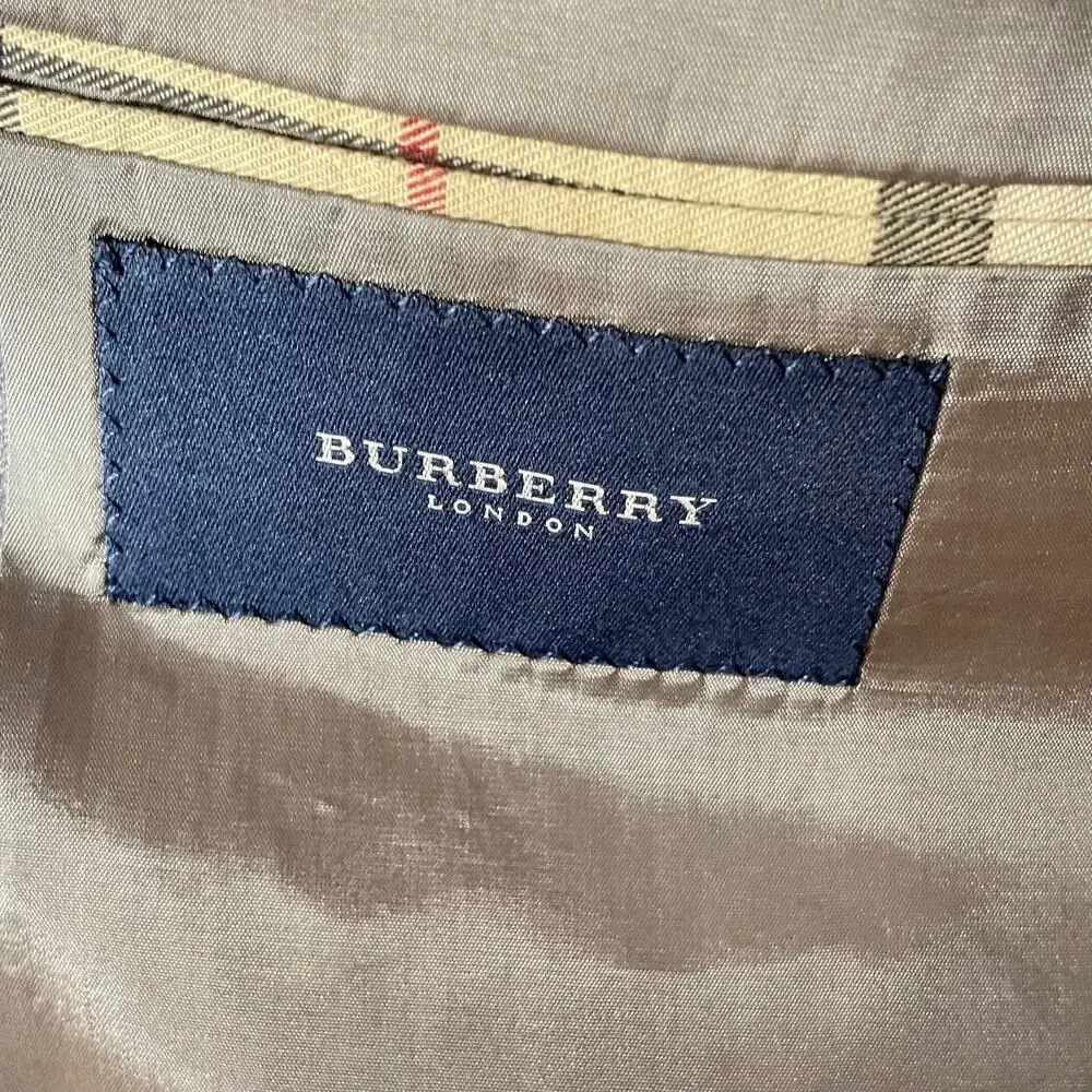 Burberry men's suit gray pinstripe wool 46L coat/38 pants